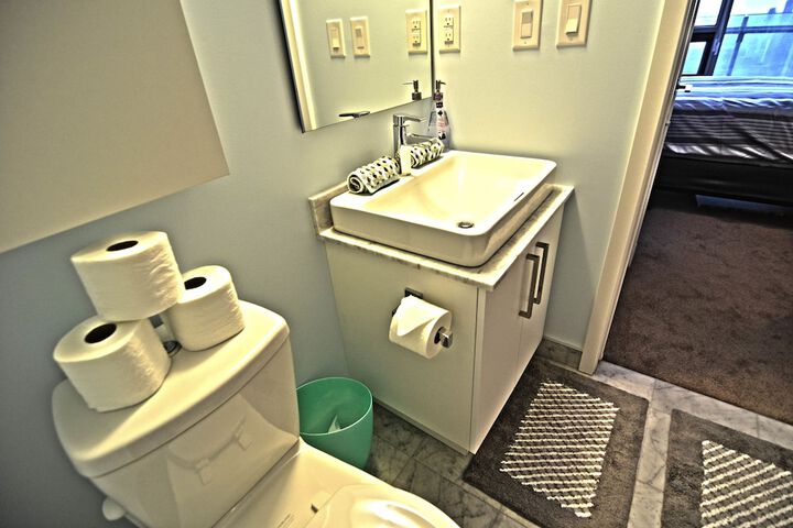Room 27 of 30