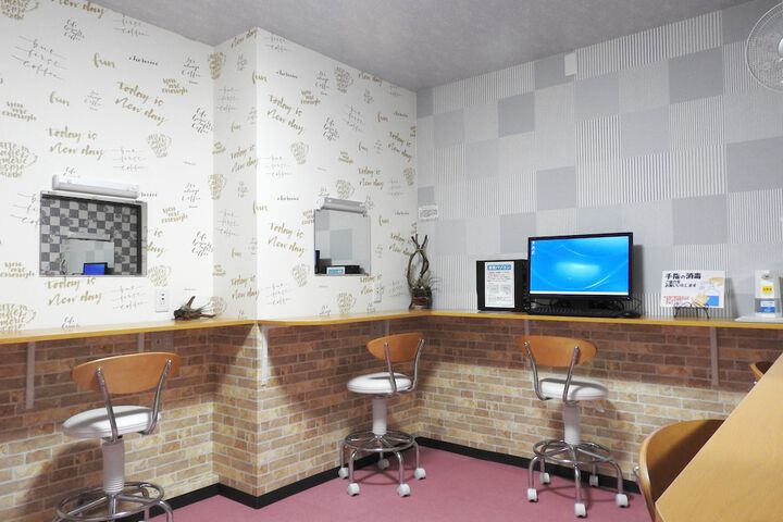 Room 13 of 31