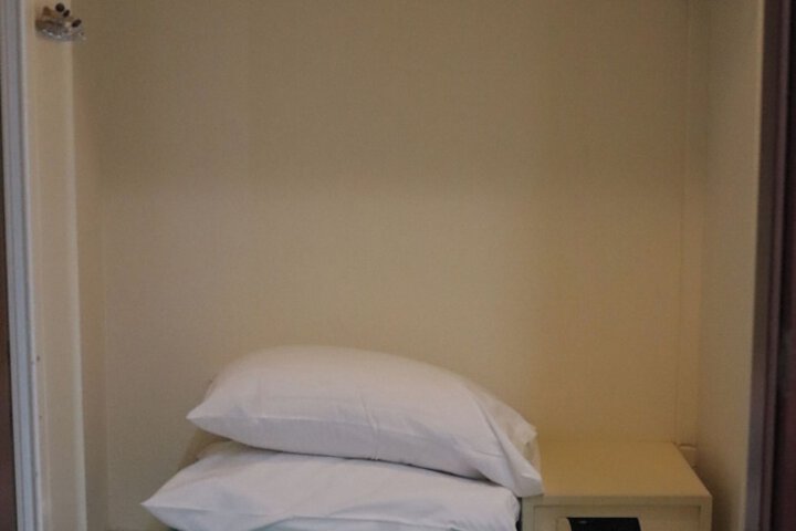 Room 108 of 261