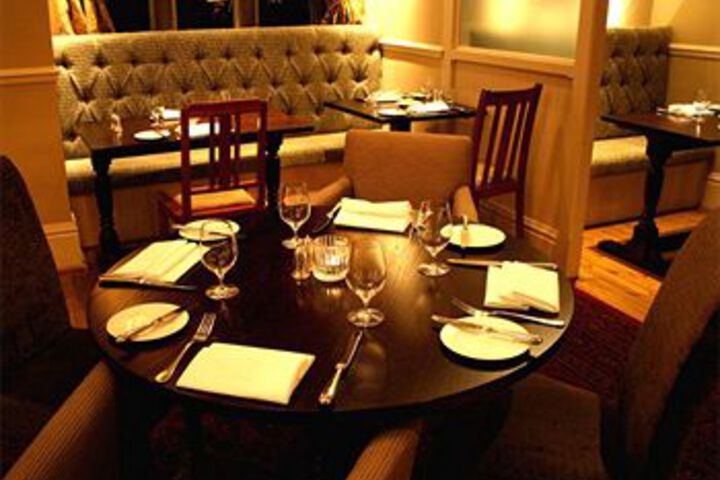 Dining 24 of 25