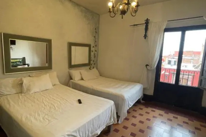 Room 2 of 9