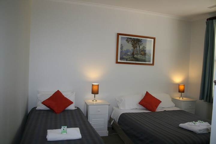 Room 2 of 46