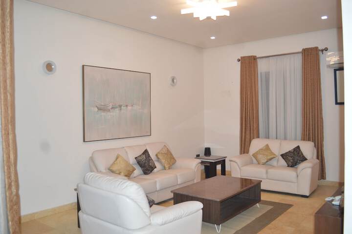 Room 13 of 23