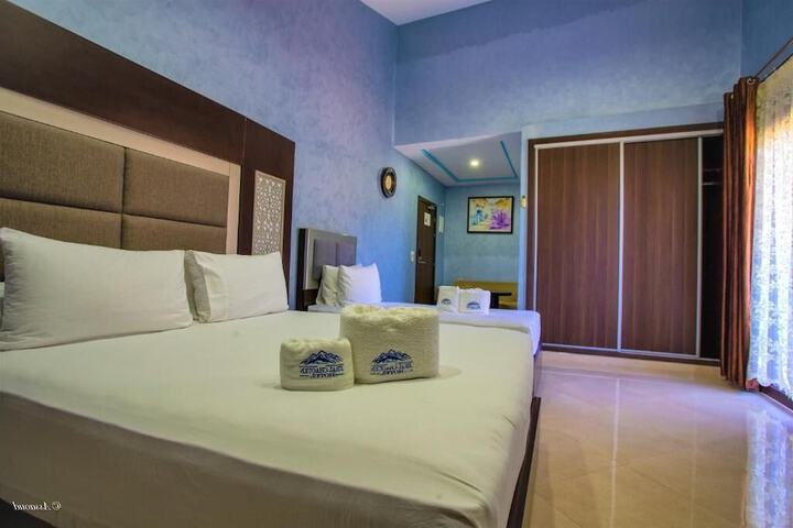 Room 25 of 62