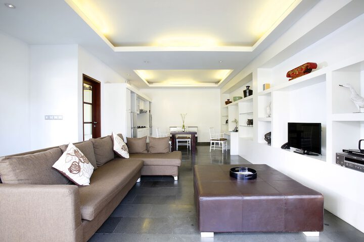 Room 10 of 21