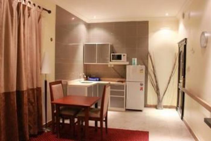 Room 14 of 16