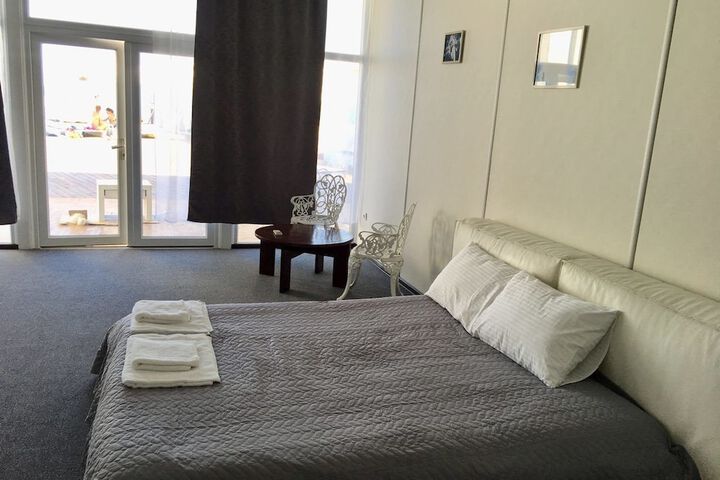 Room 3 of 26