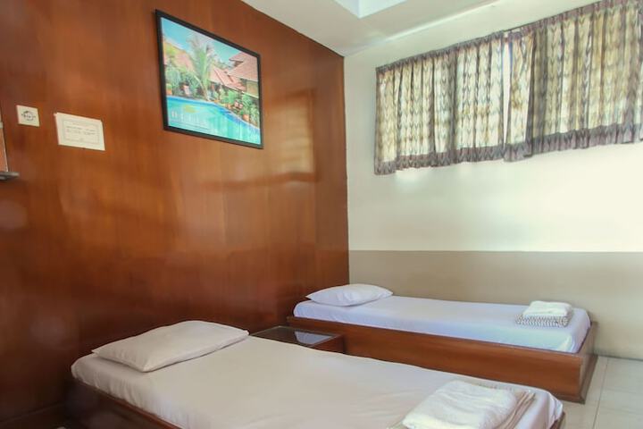 Room 13 of 44