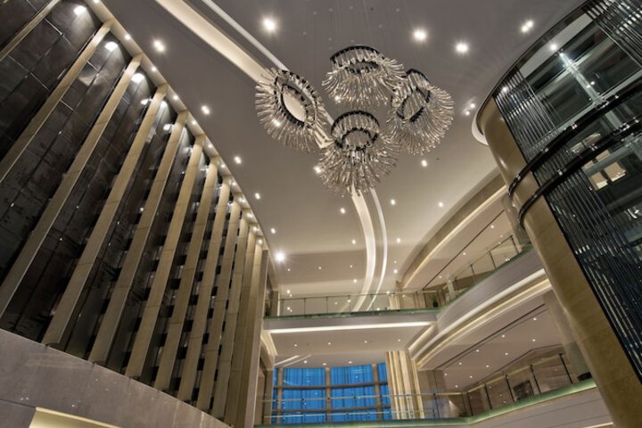 Entrance & Lobby