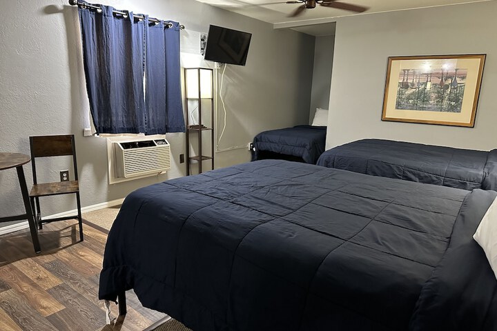 Room 5 of 50