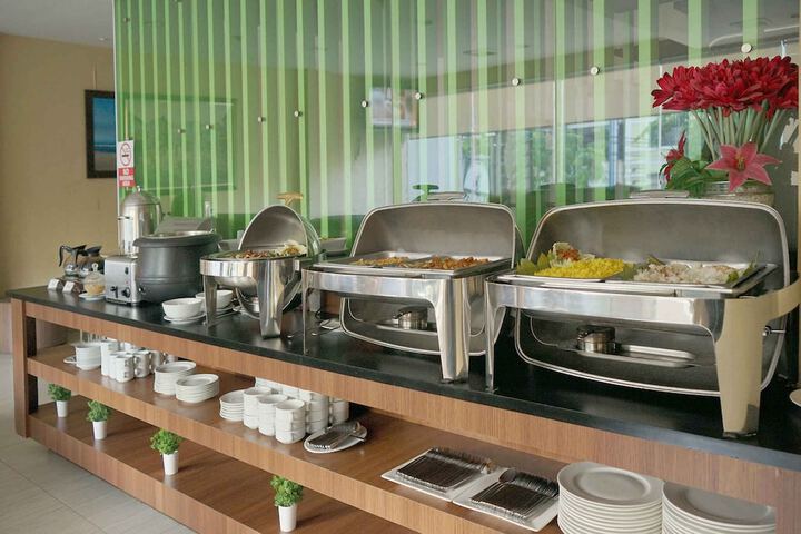 Dining Photos