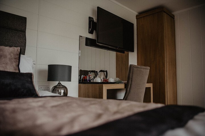Room 28 of 57