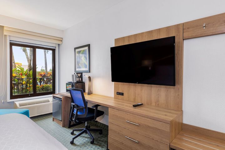 Room 33 of 125