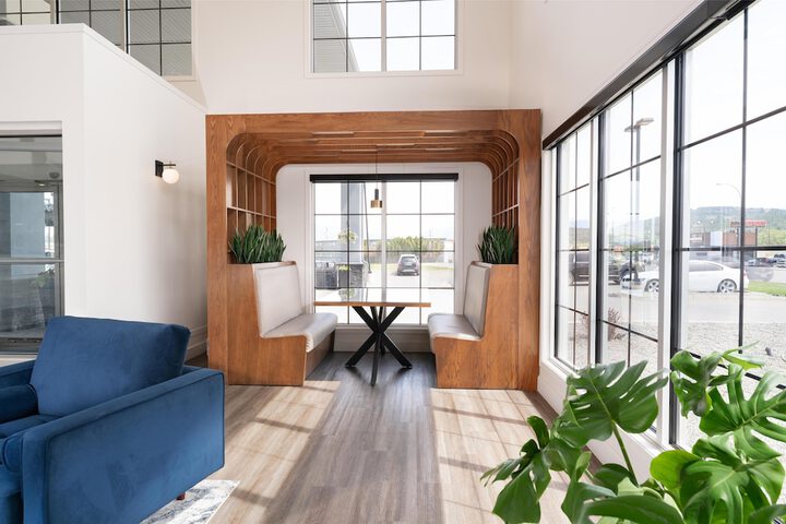 Guest Lobby