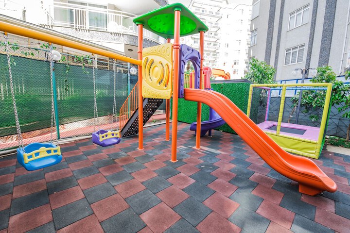 Childrens Activities 24 of 27