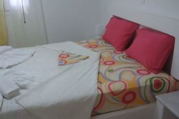 Room 10 of 37