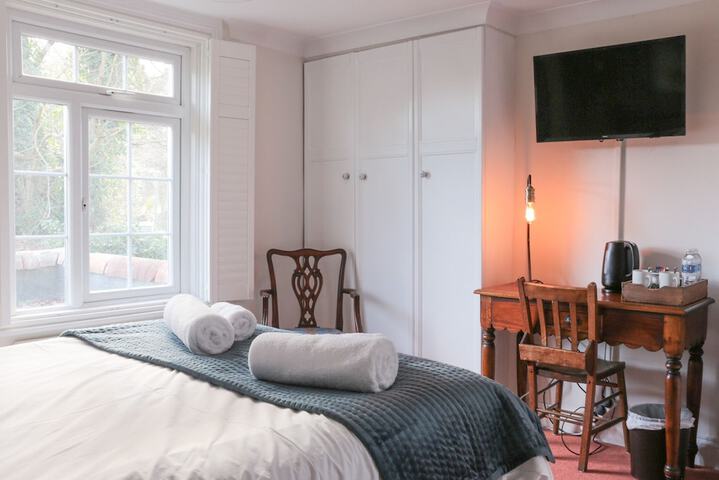 Room 14 of 20