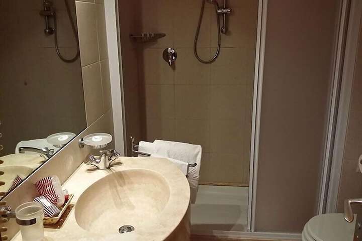 Room 26 of 59