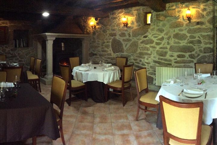 Dining 21 of 56