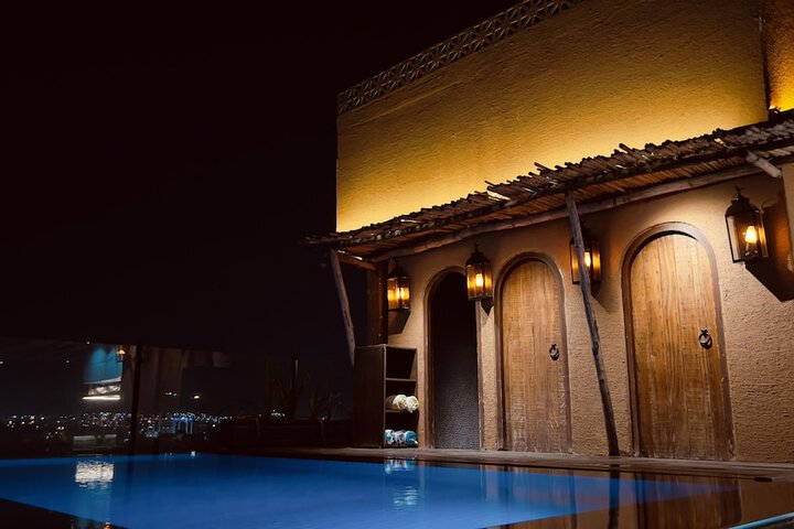 Pool 49 of 105