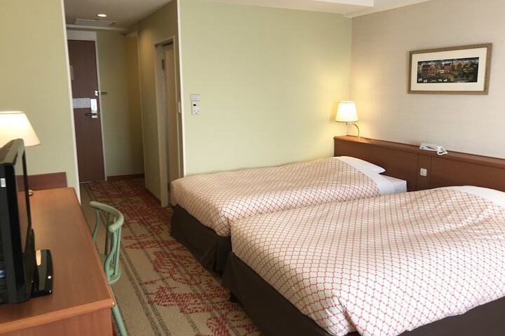 Room 28 of 88