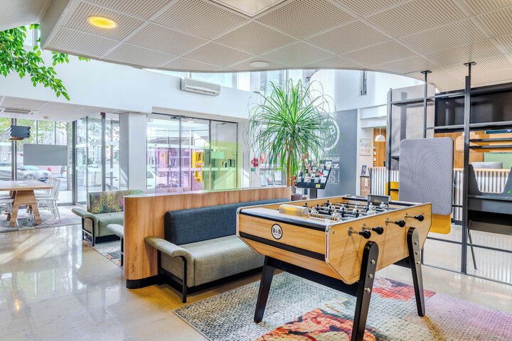 Entrance & Lobby