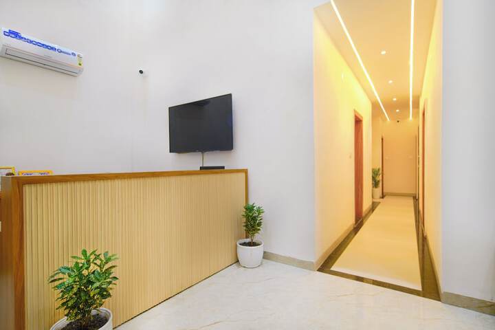 Hotel Interior 8 of 48