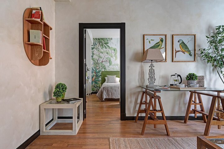 Room 2 of 52