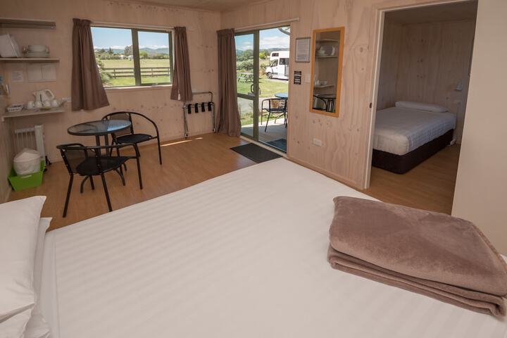 Room 8 of 38