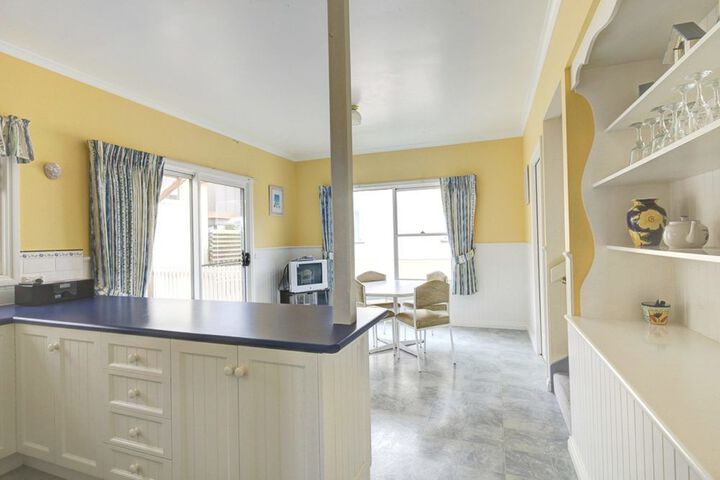 Room 17 of 20