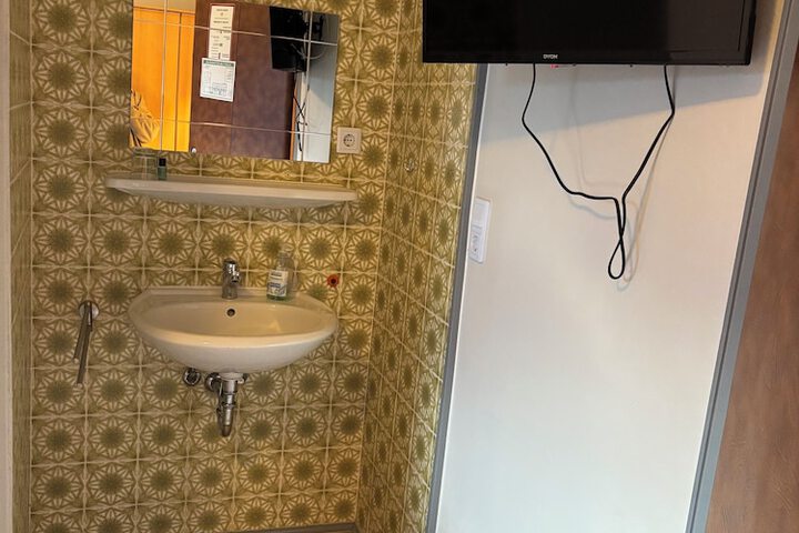 Room 47 of 53