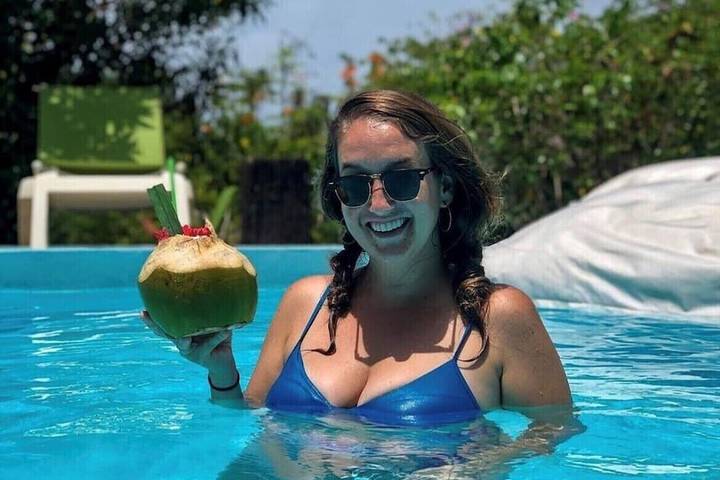 Pool 40 of 157