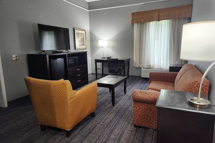 Room 16 of 26