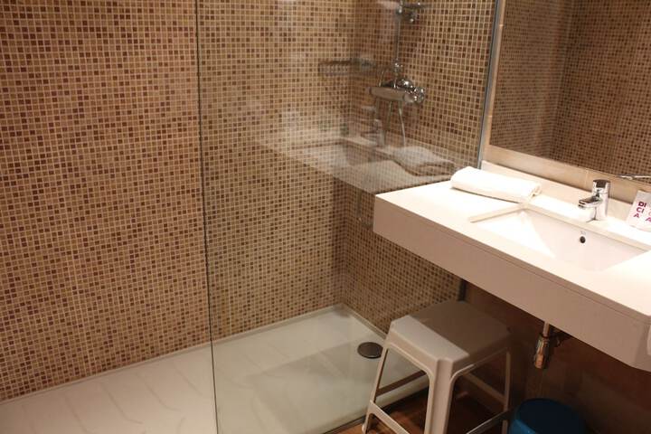 Clean Restrooms