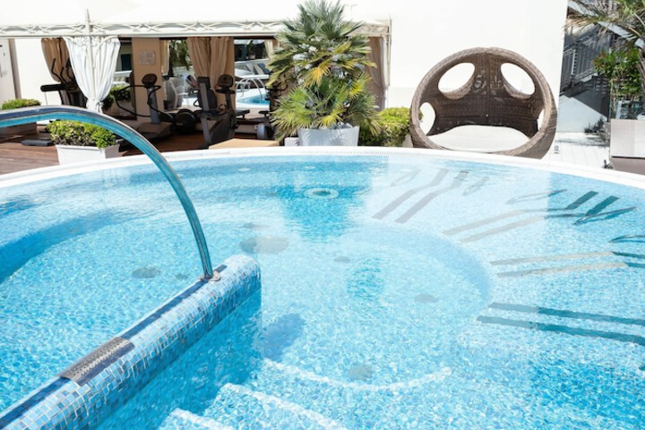 Pool 88 of 119
