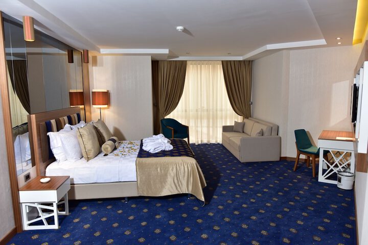 Room 10 of 89