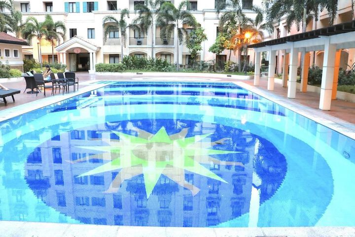 Pool 40 of 66