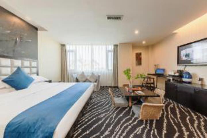 Room 21 of 22
