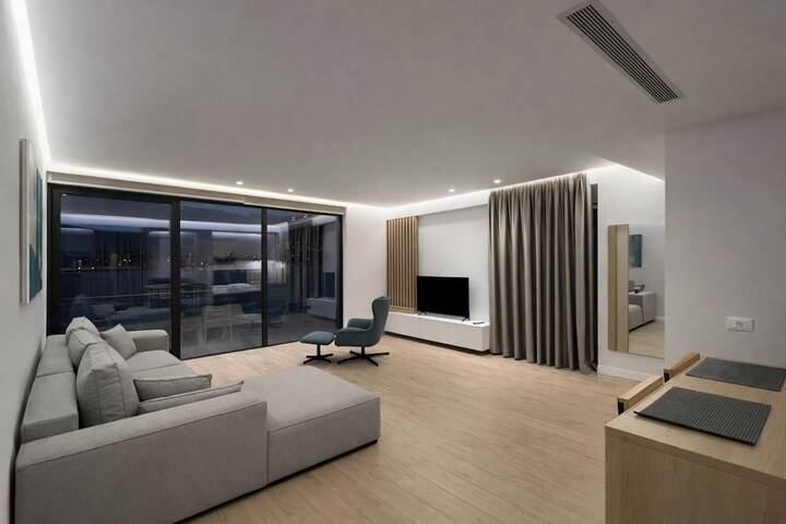 Room 47 of 73