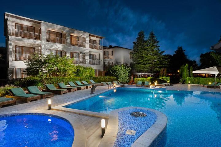 Pool 4 of 23