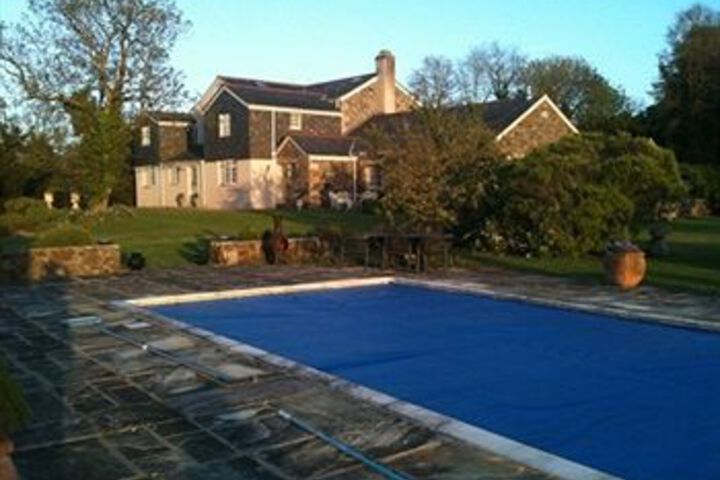 Pool 9 of 13