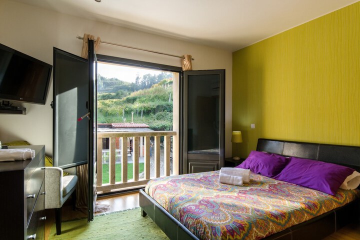 Room 3 of 60