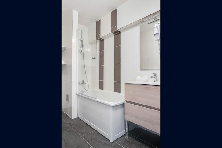 Clean Restrooms