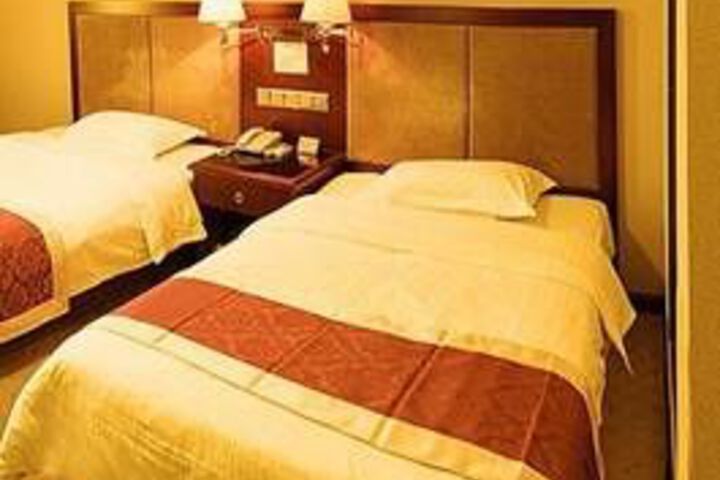 Room 15 of 60