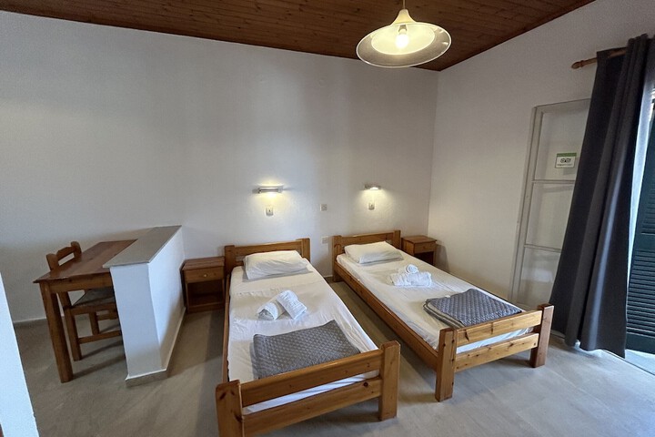 Room 5 of 20