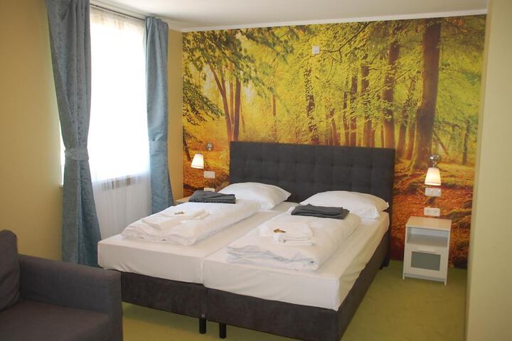 Room 9 of 70