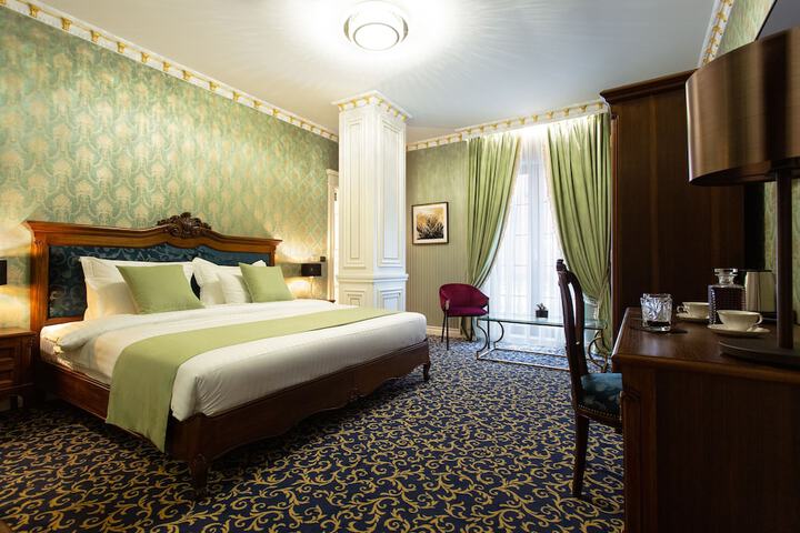 Room 22 of 66