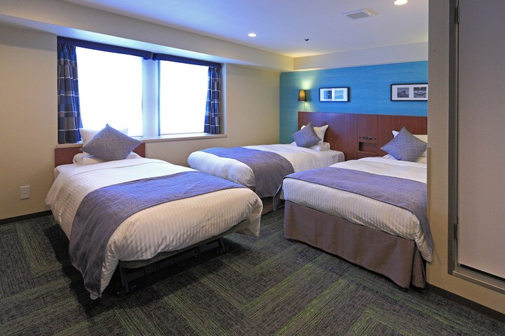 Room 14 of 38