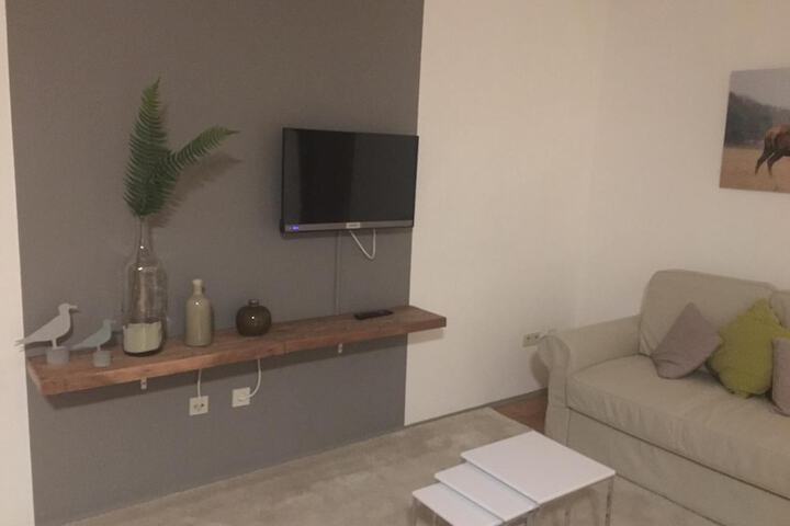 Room 28 of 48