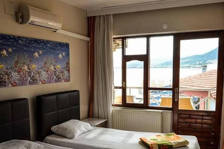 Room 3 of 11